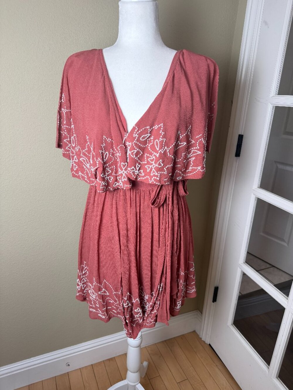 Free People Sylvia Dusty Rose Embroidered Wrap Dress Ruffle Size Small - Picture 2 of 12